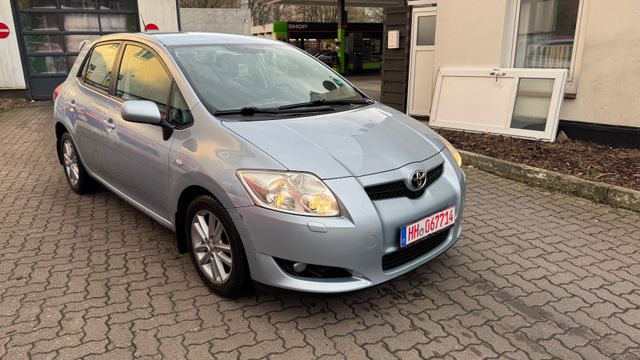 Toyota Auris Life 1.4 D-4D Automatik!