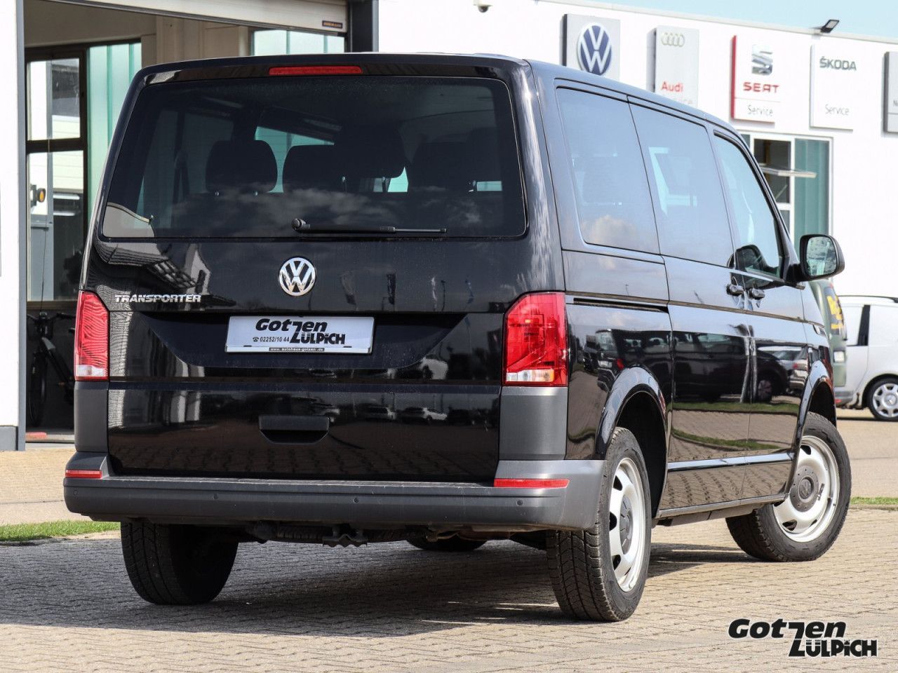 Fahrzeugabbildung Volkswagen Transporter Kombi 2.0 TDI Navi Klima PDC AHK