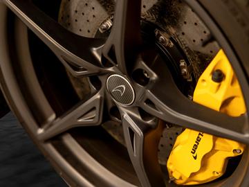 2016 Mclaren 675LT — фото 9