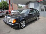 Mercedes-Benz E 230 TE Leder+Klima+ESD+SHZ H-Zulassung - Mercedes-Benz E 230 in Düsseldorf