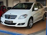 Mercedes-Benz B 200 Automatik / Klima / Sitzheizung - gebrauchte Mercedes-Benz B 200 aus dem Jahr 2009
