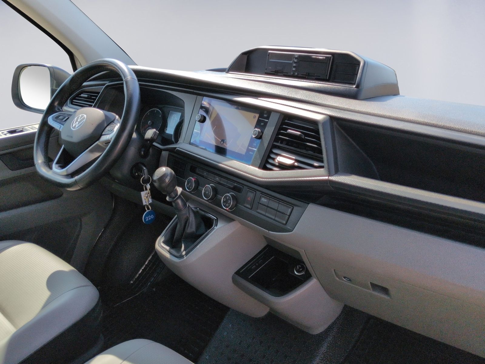 T6.1 Mixto 2.0 TDI lang LED+NAVI+KLIMA