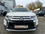 Mitsubishi Outlander Top 4WD*LEDER*NAVI*7-SITZ.*E-GSHD*AHK - gebrauchte Mitsubishi Outlander aus dem Jahr 2018