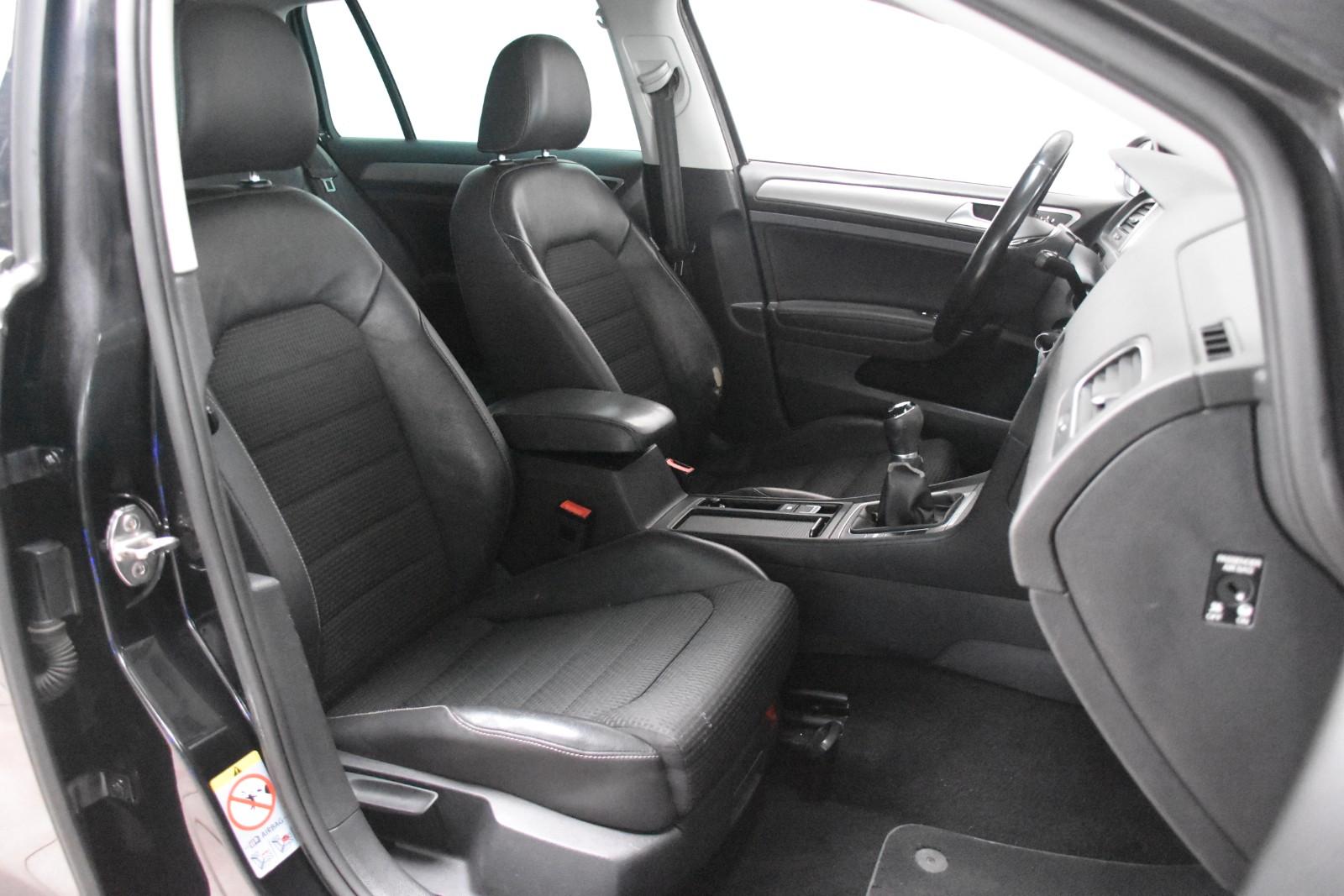 Volkswagen Golf 2014 — photo 12