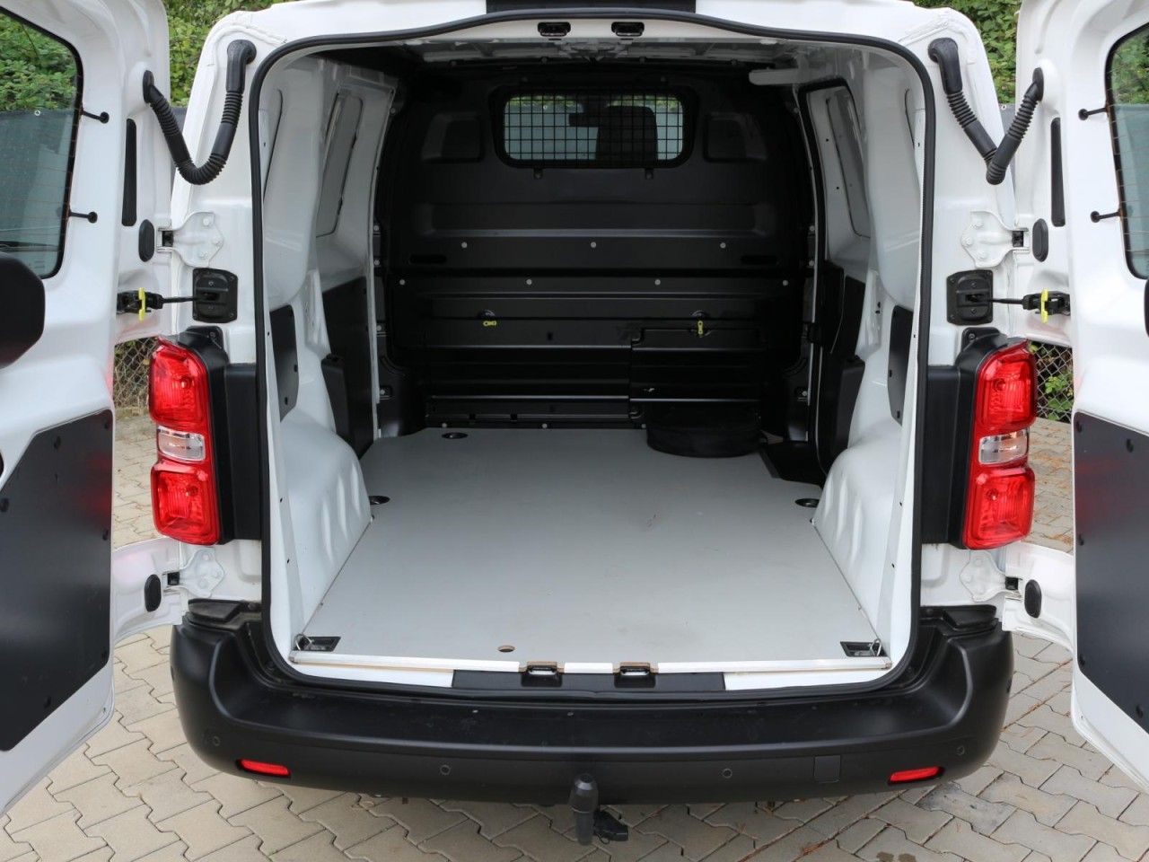 Fahrzeugabbildung Citroën Jumpy Kasten Club XS Elektromotor