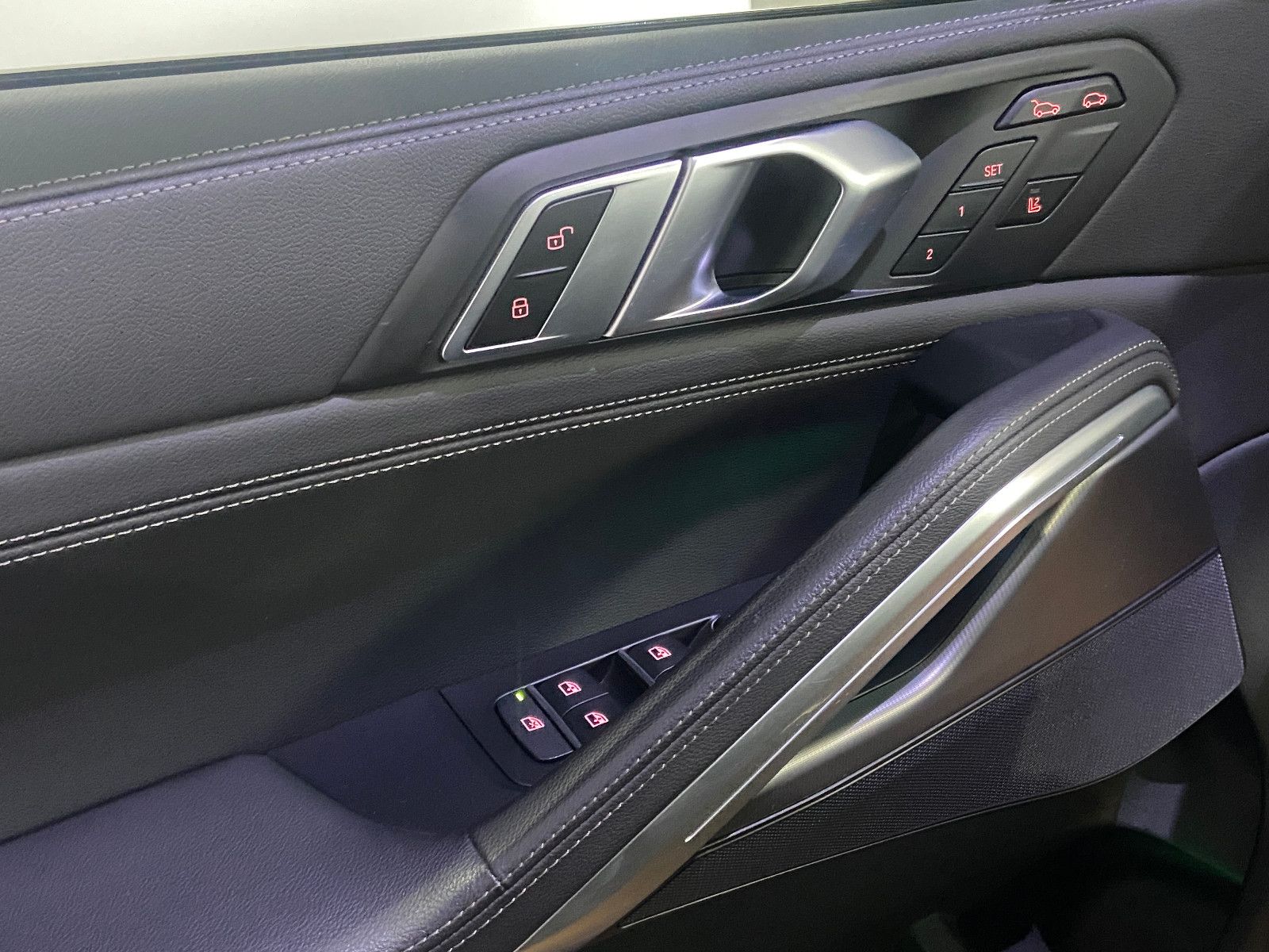 Fahrzeugabbildung BMW X6 M50 d, Pano, Laser, ACC, HUD, Navi