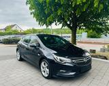 Opel Astra K Lim. 5-trg. Dynamic Start/Stop - Opel Astra mit Diesel-Antrieb: Limousine