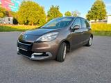 Renault Scenic 1.2 Tce Panoramadach - Renault Megane aus 2012 mit Benzin-Antrieb: Kombi