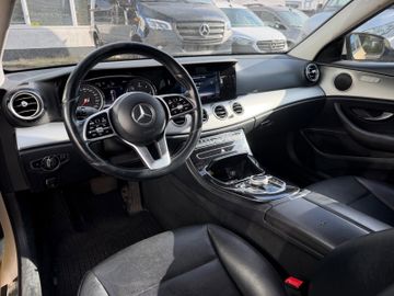 Mercedes E 200 - 9