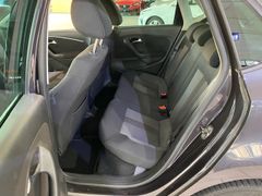 Fahrzeugabbildung Volkswagen Polo V Allstar 1.0 5tü. SHZ/PDC/ALU/TEMPOMAT/