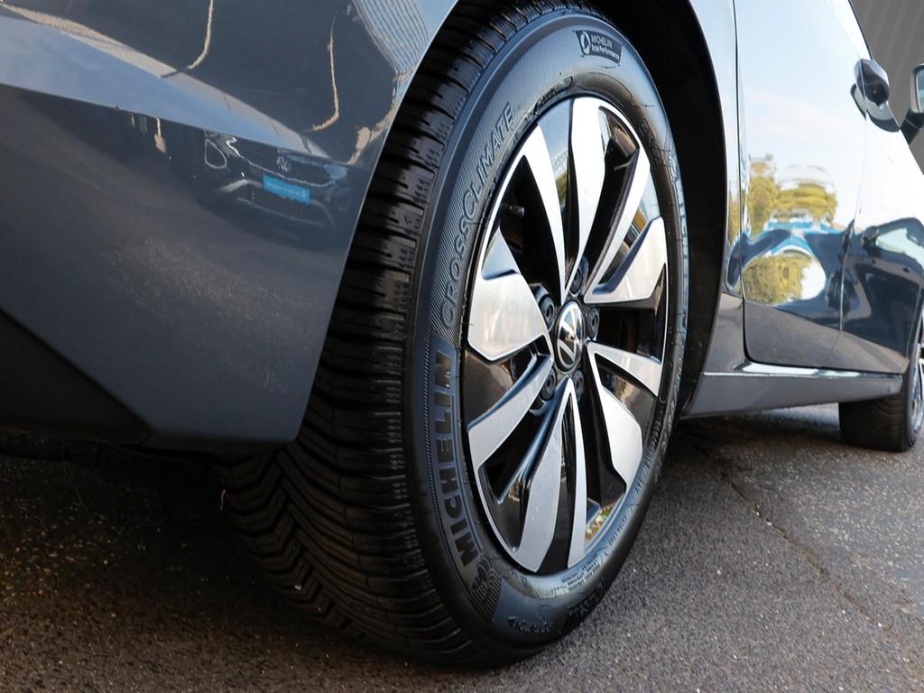 Volkswagen Golf VIII 1.5 eTSI DSG Goal AHK/Navi/RFK, миниатюра 5