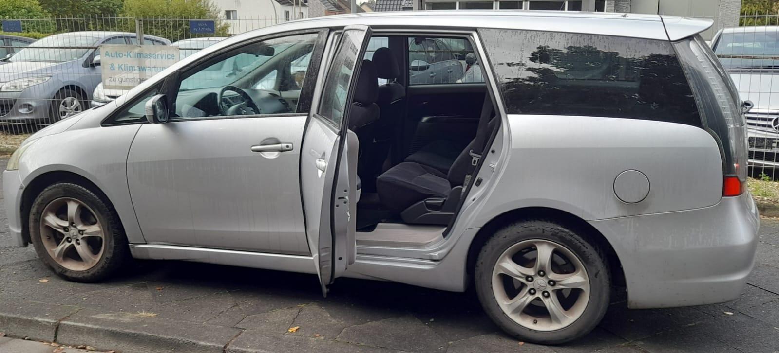 Mitsubishi Grandis 2006 — photo 12
