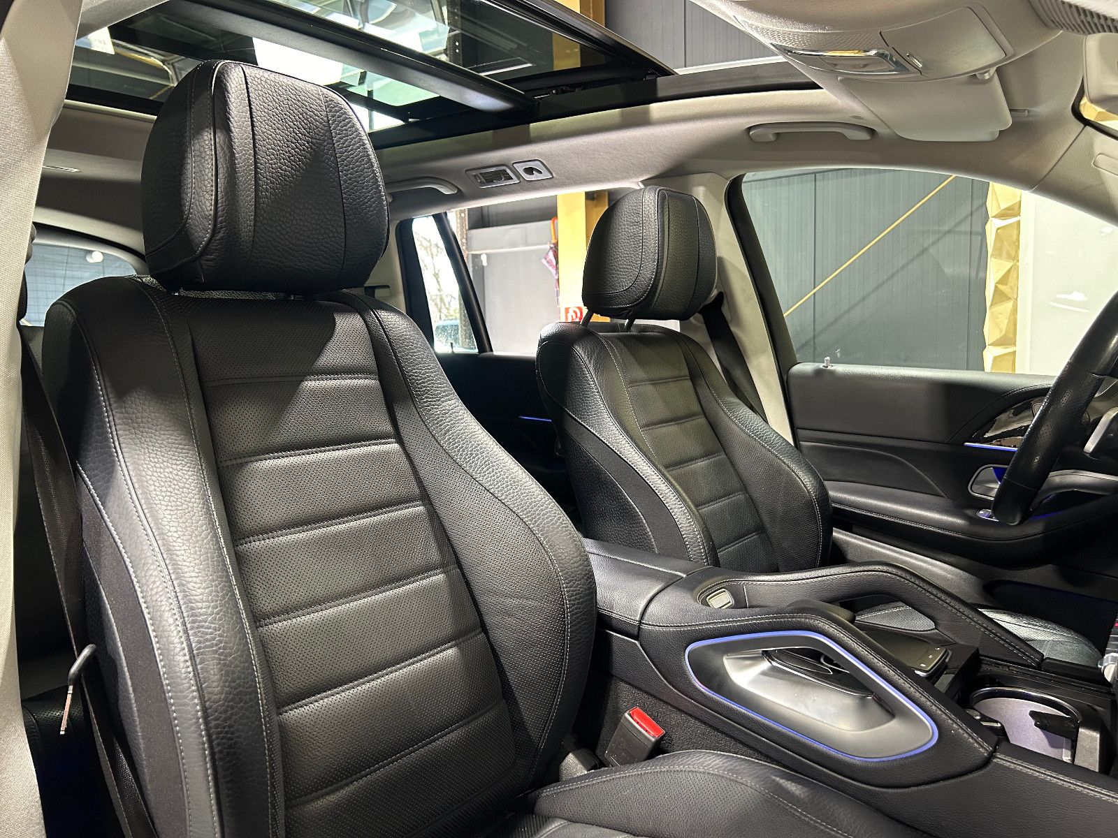 Fahrzeugabbildung Mercedes-Benz GLS 400 d 4Matic/AMG/360°/7-SITZ/HEAD-UP/APPLE/