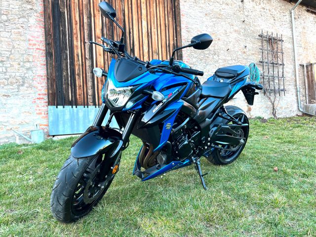 Suzuki GSX-S 750 wie Laden neu!