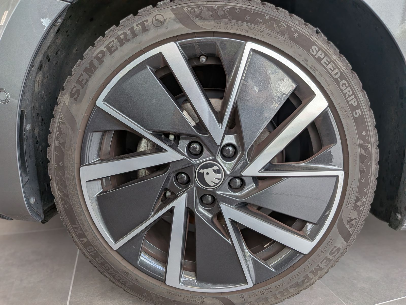Fahrzeugabbildung SKODA Octavia 1.5 TSI Sportline Pano Matrix AHK 5J-Gar