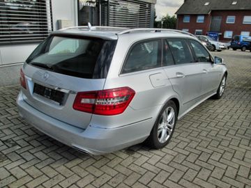Mercedes E 220 - 4