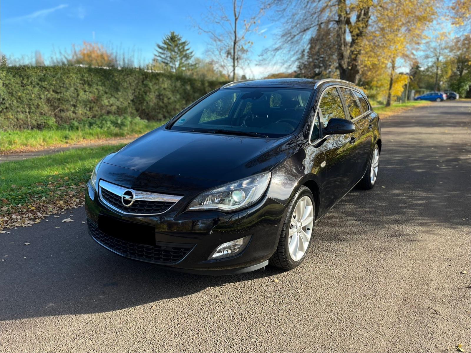 Opel Astra J Sports Tourer Sport