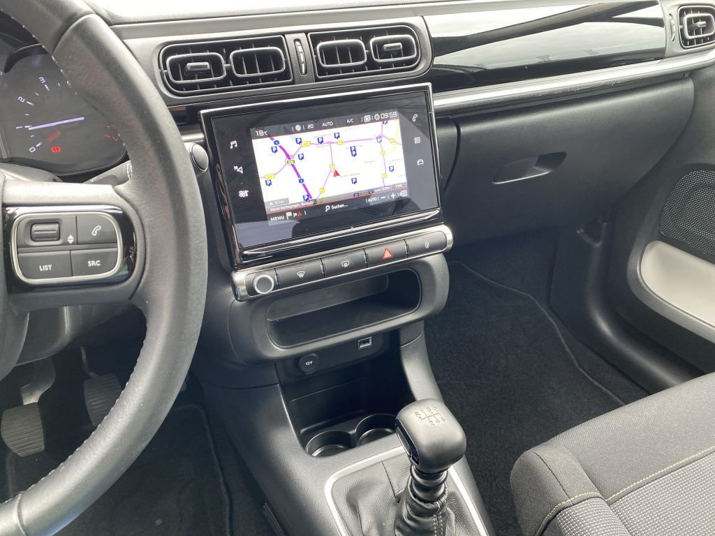 Fahrzeugabbildung Citroën C3 Pure Tech 110 S&S MAX *Navi*Rückf.k.*