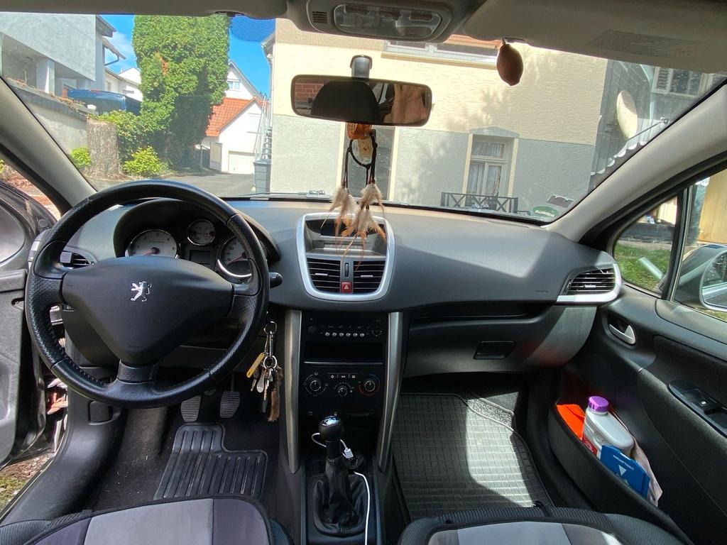 Peugeot 207
