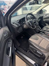 Ford Kuga - 9