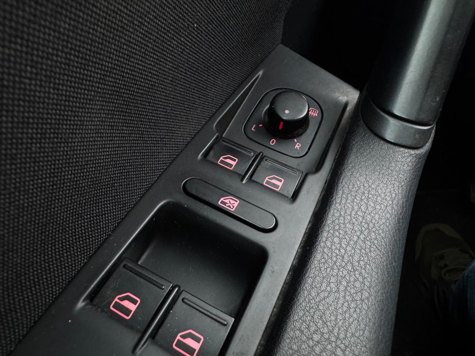 Volkswagen Passat 2011 — photo 20