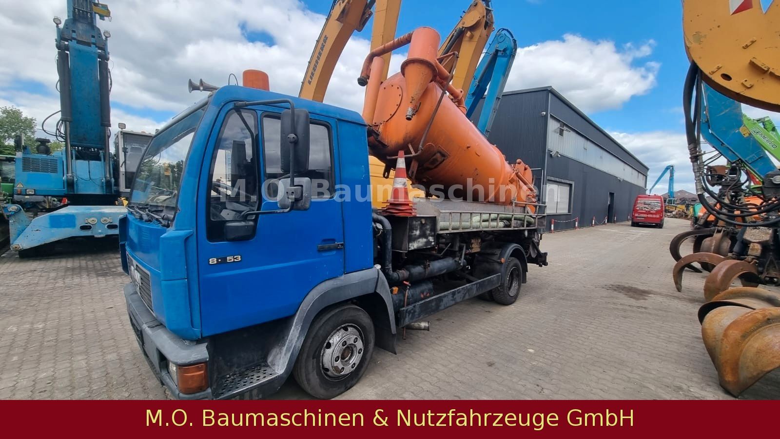 Fahrzeugabbildung MAN 8.153 / Saug u. Druckwagen / 4x2/
