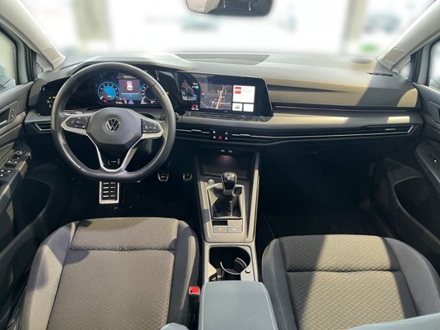Fahrzeugabbildung Volkswagen Golf 1.5 TSI ACTIVE LED-PLUS NAVI GJR