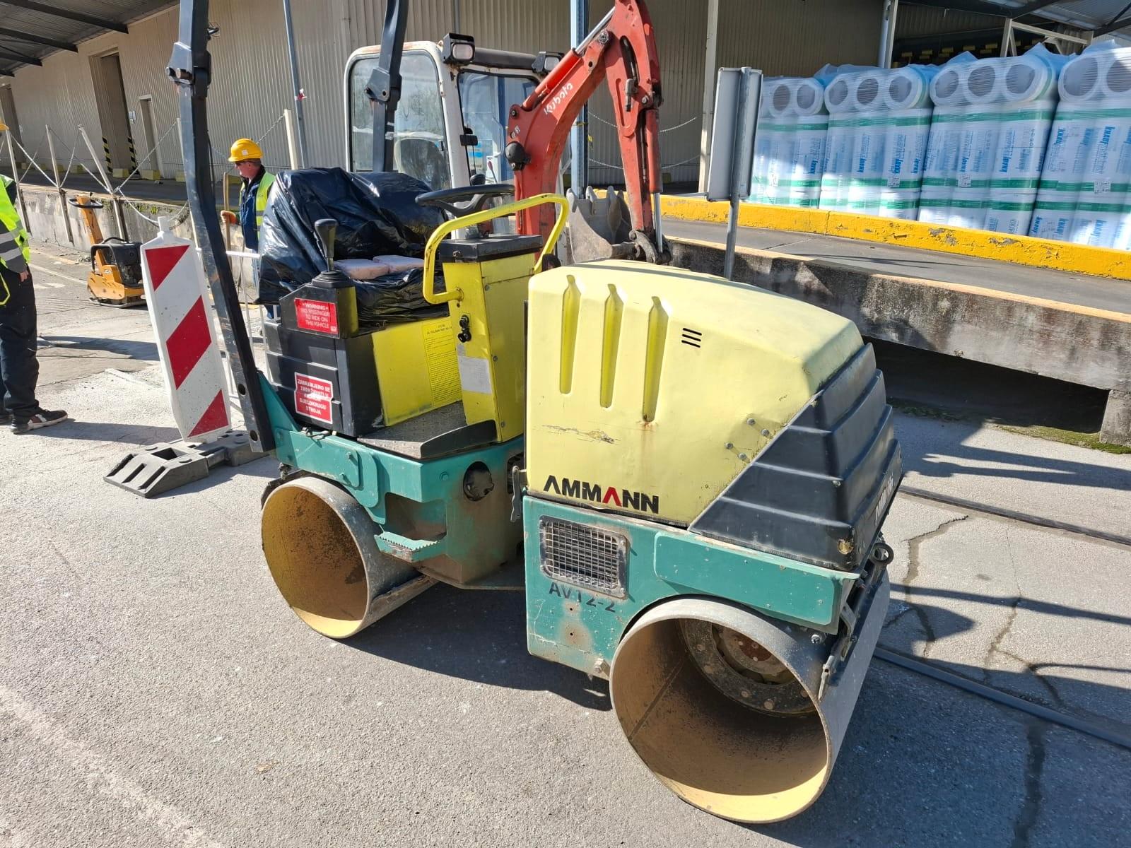 Ammann AV12-2