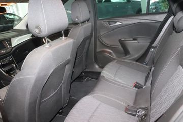 Fotografie des Opel Astra 1.4 Turbo Start/Stop Sports Tourer AT Opel