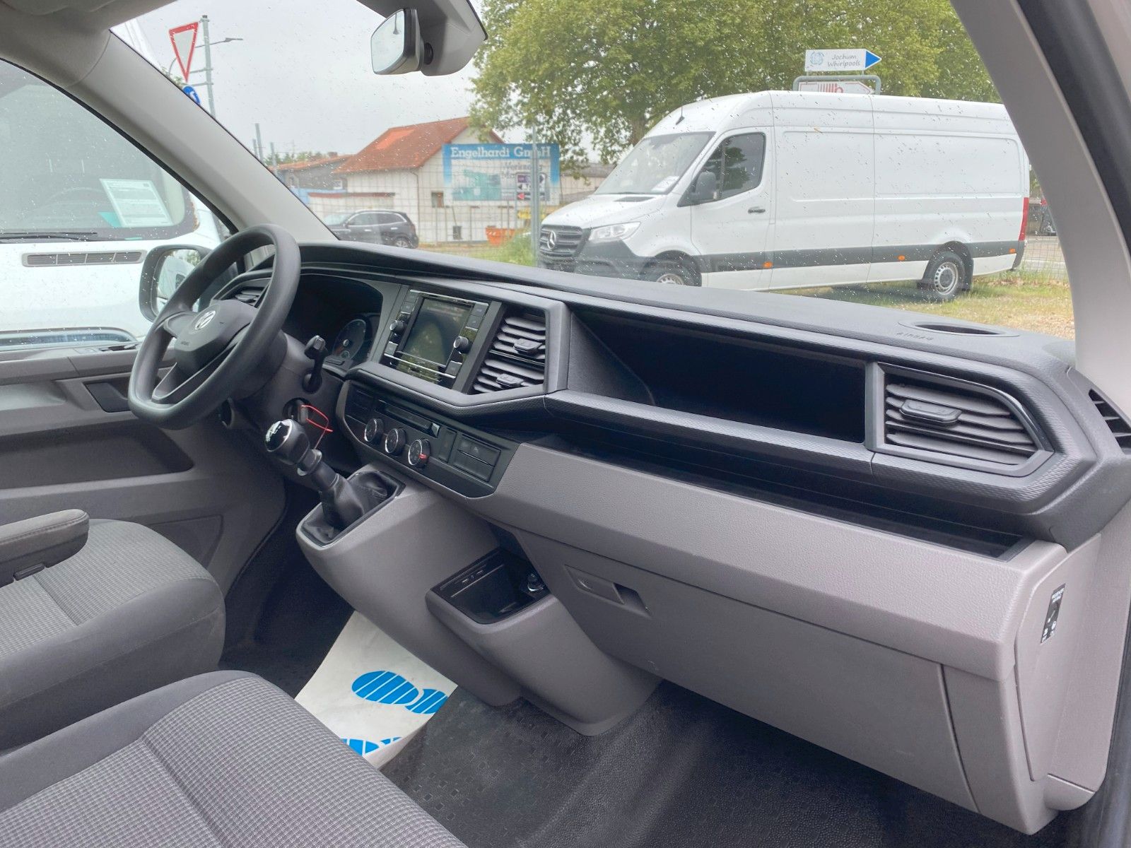 Fahrzeugabbildung Volkswagen T6.1 Transporter Kasten lang ,AHK,SHZ,SHg