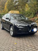 Alfa Romeo Stelvio 2.0 Turbo 16V 206kW Veloce AT8-Q4 Veloce - schwarze Alfa Romeo Stelvio