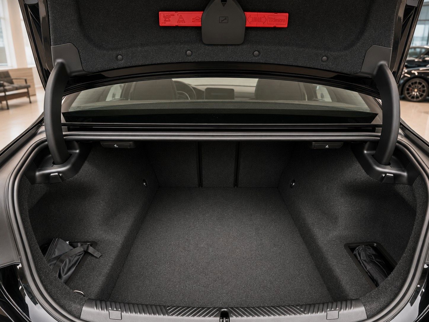 Fahrzeugabbildung BMW 520d Limo Aut. LC+ adLED Kamera H/K Leder SHZ