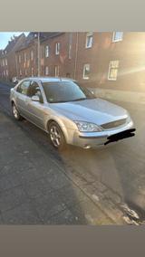 Ford Mondeo Ghia Ausstattung - Ford Mondeo aus 2002: Ghia
