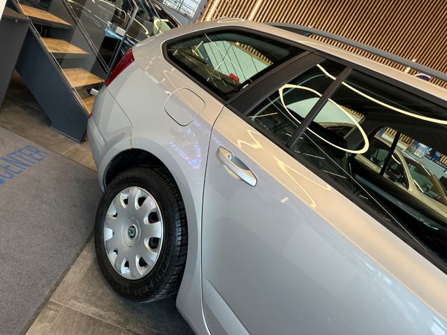 Skoda Octavia Combi Ambition *1.Hand*Klima*TÜV*