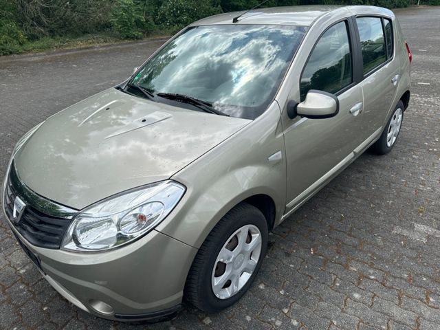 Dacia Sandero Laureate