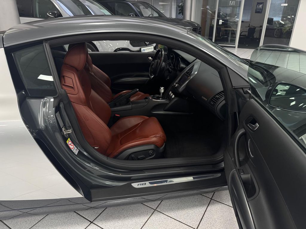 Audi R8 4.2 FSI V8 quattro*Bang & Olufsen*Tempomat*