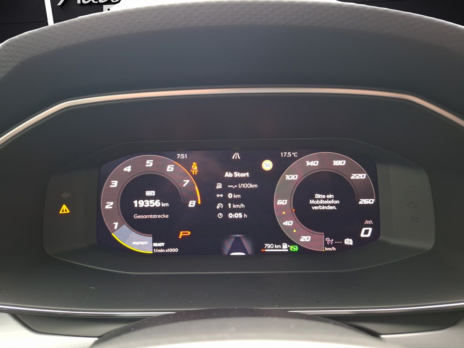 Fahrzeugabbildung SEAT Leon ST eTSI FR DSG LED Navi VC ACC RFK SH