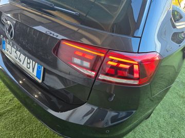 Volkswagen Passat - 10