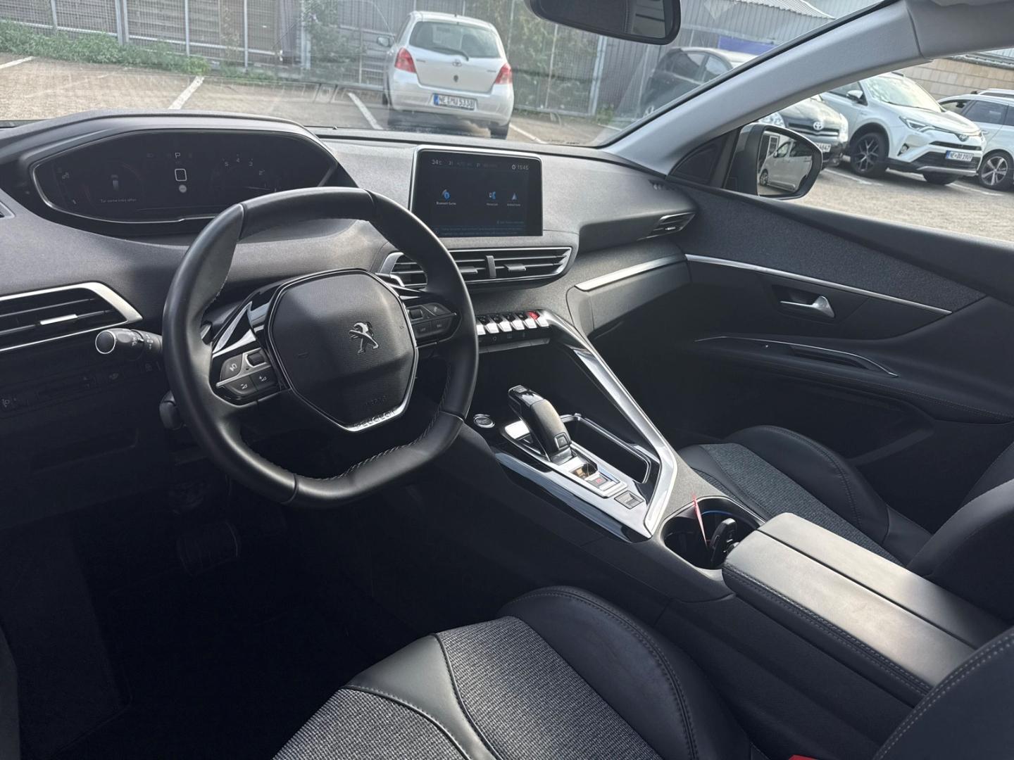 Peugeot 3008 Allure AHK-abnehmbar Navi Allwetter (neu)36
