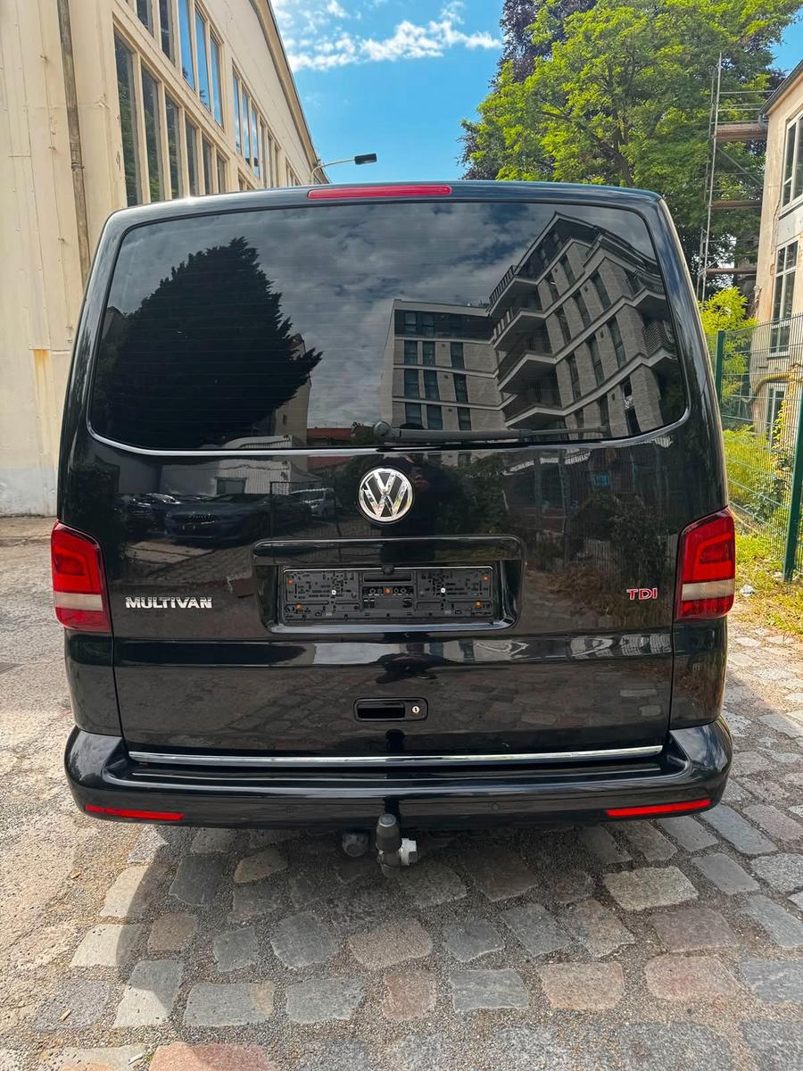 VOLKSWAGEN T5 MULTIVAN 2.5 TDI 174ch HIGHLINE BVM Toit ouvrant Sièges chauffants cuir