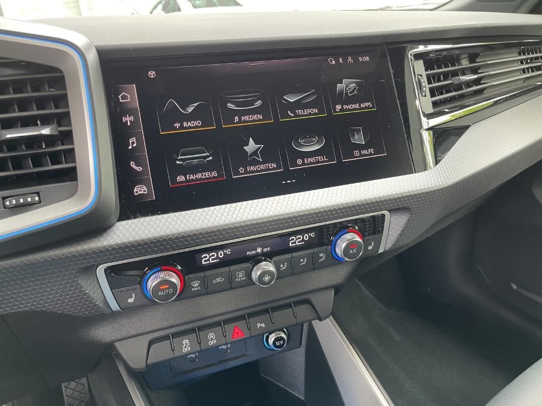 Fahrzeugabbildung Audi A1 Sportback 30 1.0 TFSI S-Line Kamera,LED,SHZ