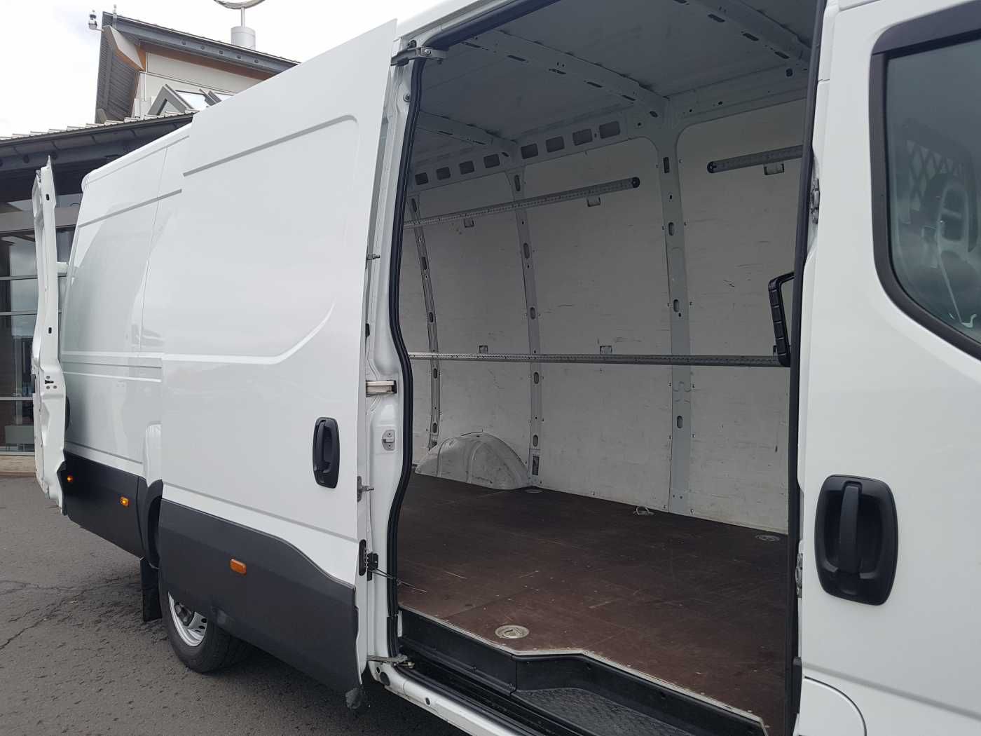 Fahrzeugabbildung Iveco Daily 35 S16 V *Klima*4.100mm*
