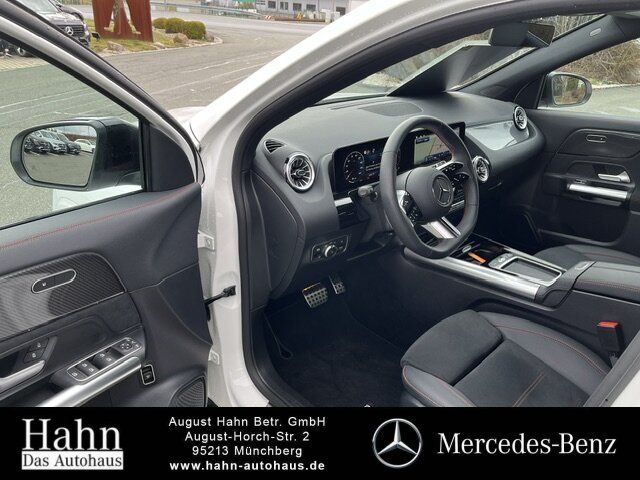 Fahrzeugabbildung Mercedes-Benz GLA 200 AMG/NIGHT/MULTIB./AHK/360/DISTRO./TOTW./