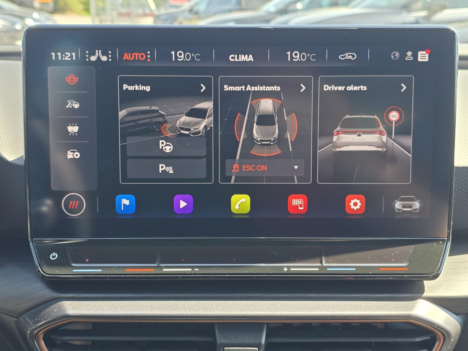 Fahrzeugabbildung CUPRA Leon 1.5 eTSI DSG MATRIX-LED*ACC*AHK*KAMERA*18"
