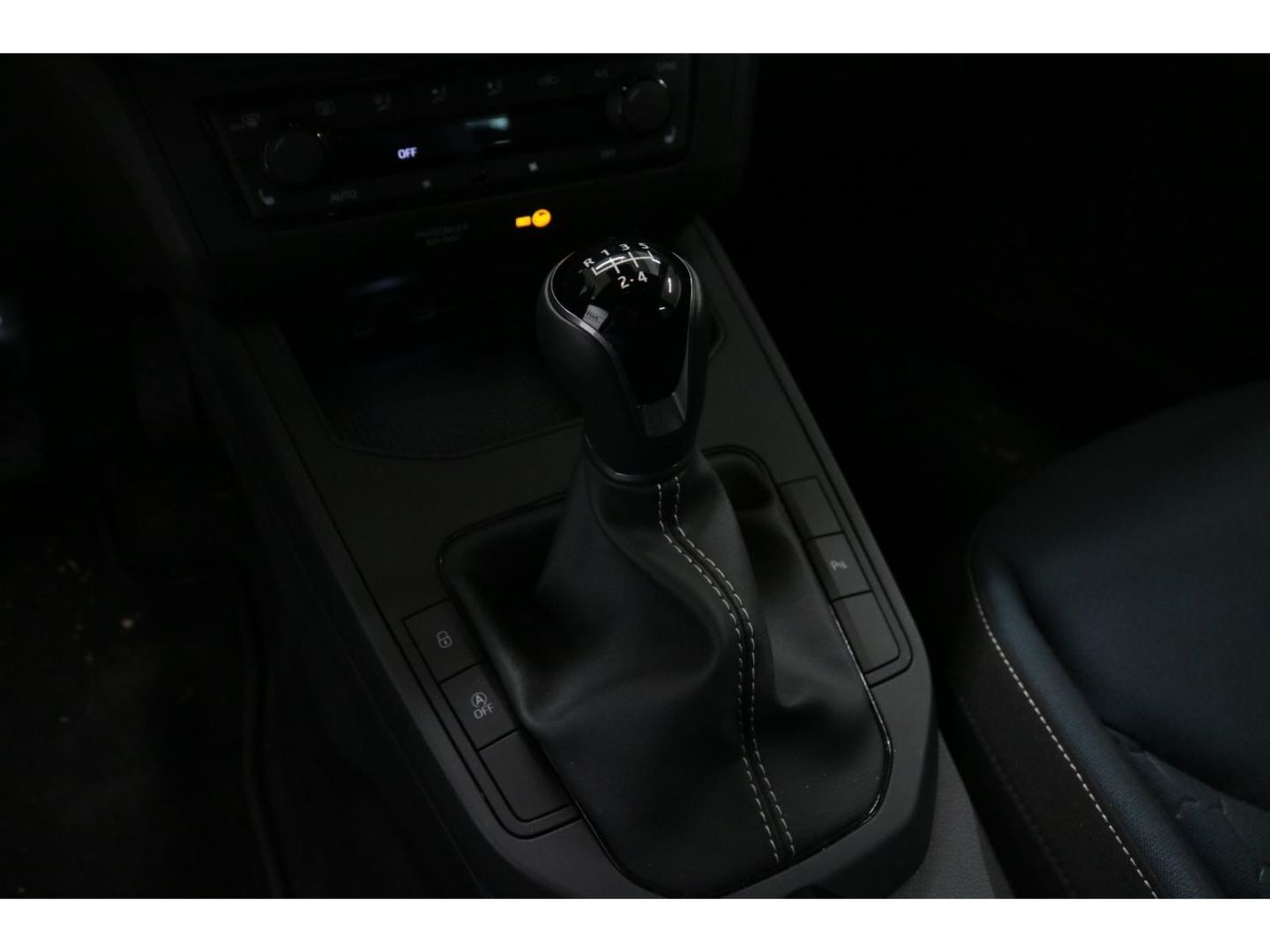 Fahrzeugabbildung SEAT Ibiza 1.0 MPI 59 kW Style Digitales Cockpit LED