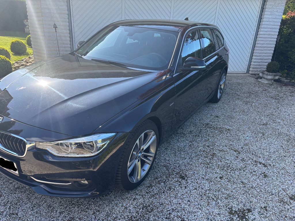 Image of BMW 320
