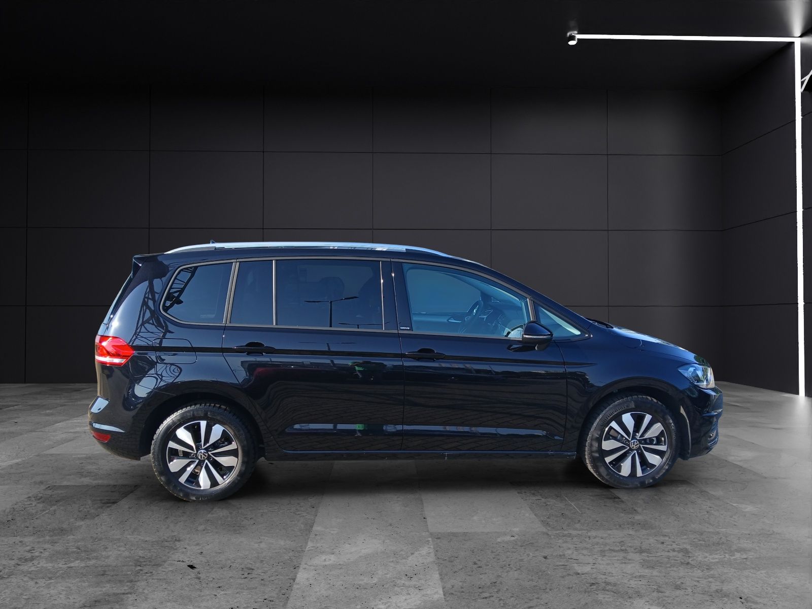 Fahrzeugabbildung Volkswagen Touran TSI Move DSG 7-Si Navi AID ACC PDC SH LM