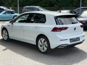Volkswagen Golf - 6