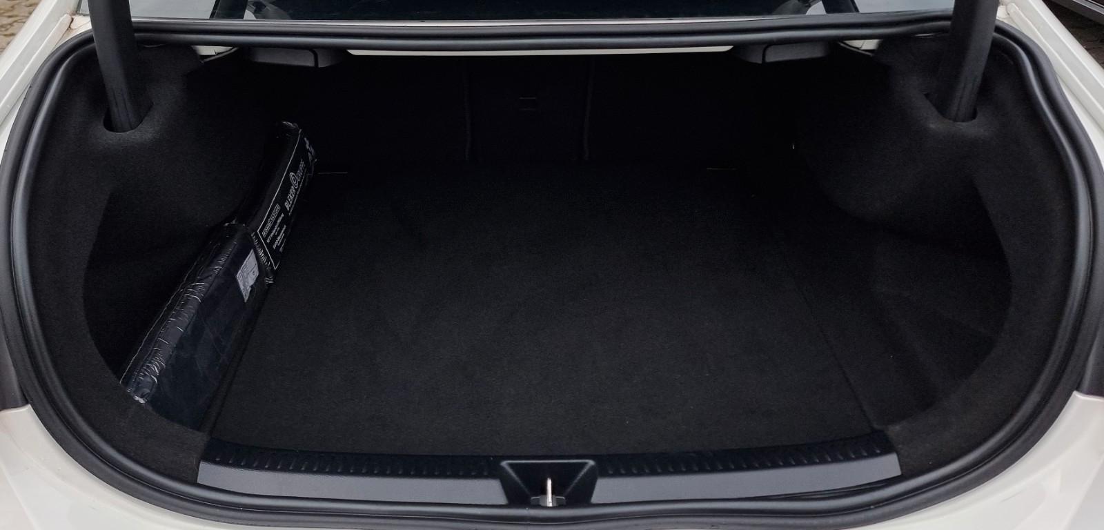 Mercedes-Benz A 180 Lim-48TKM-LEDER-KAMERA-GARANTIE-AUTOMATIK-