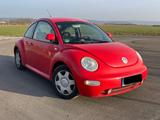 Volkswagen New Beetle 2.0 - rote Volkswagen New Beetle